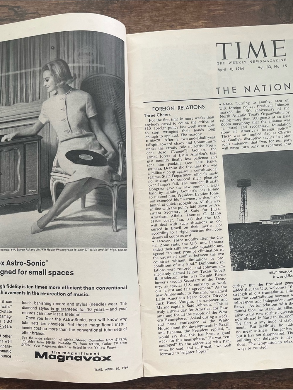 TIME Weekly Magazine April 10 1964 Vol 83 No 15 Barbra Streisand Cover - Picture 5 of 7